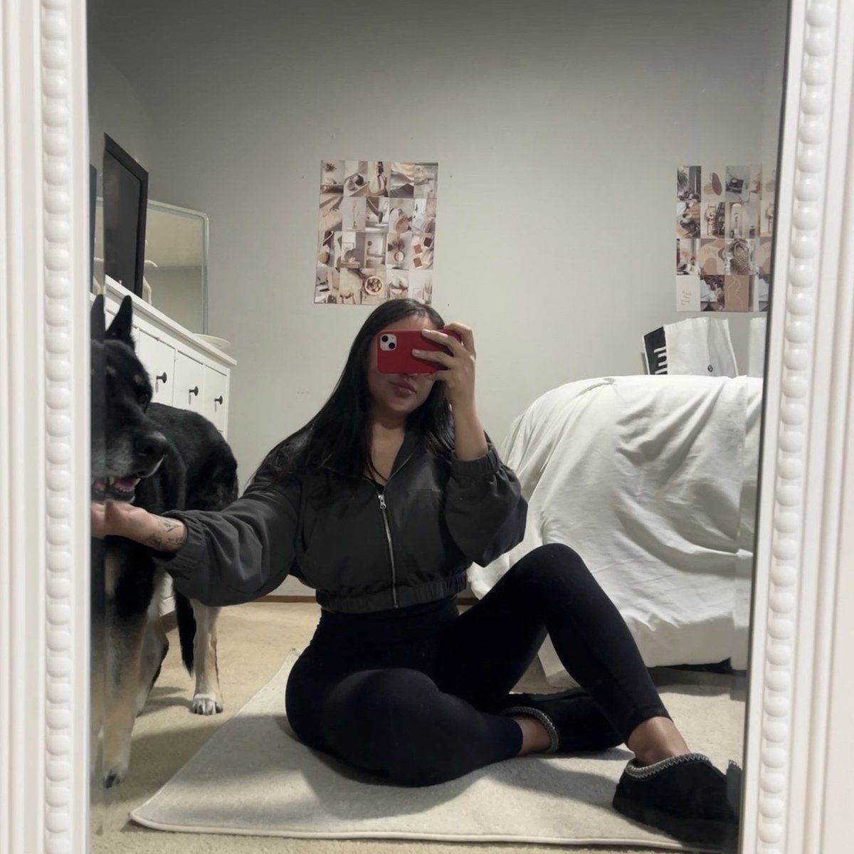 Ms_HeartAttack's tweet image. Live 🎄 
1st stream -  on an adventure on Minecraft
2nd stream @ 8pm pst
Twitch.tv/msheartattack 
🤍 ©
Ft Athena the bestest good girl ever.