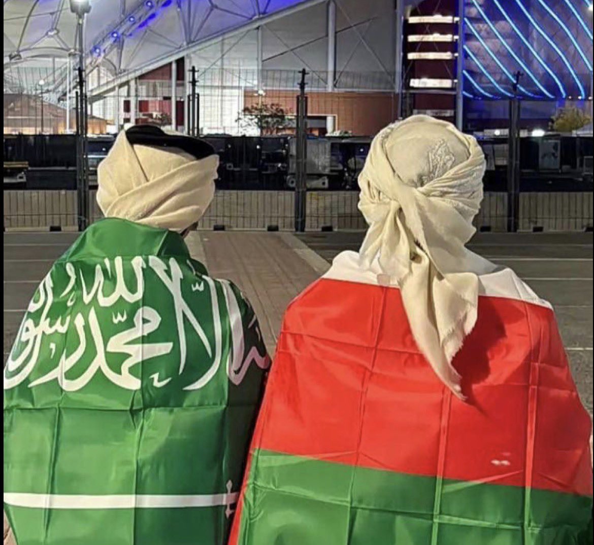 فوز مستحق ومهم جداً 
مبروك يا اعظم شعب واعظم شعار 

عمان والسعودية عينين في راس 💚❤️
#السعوديه_عمان