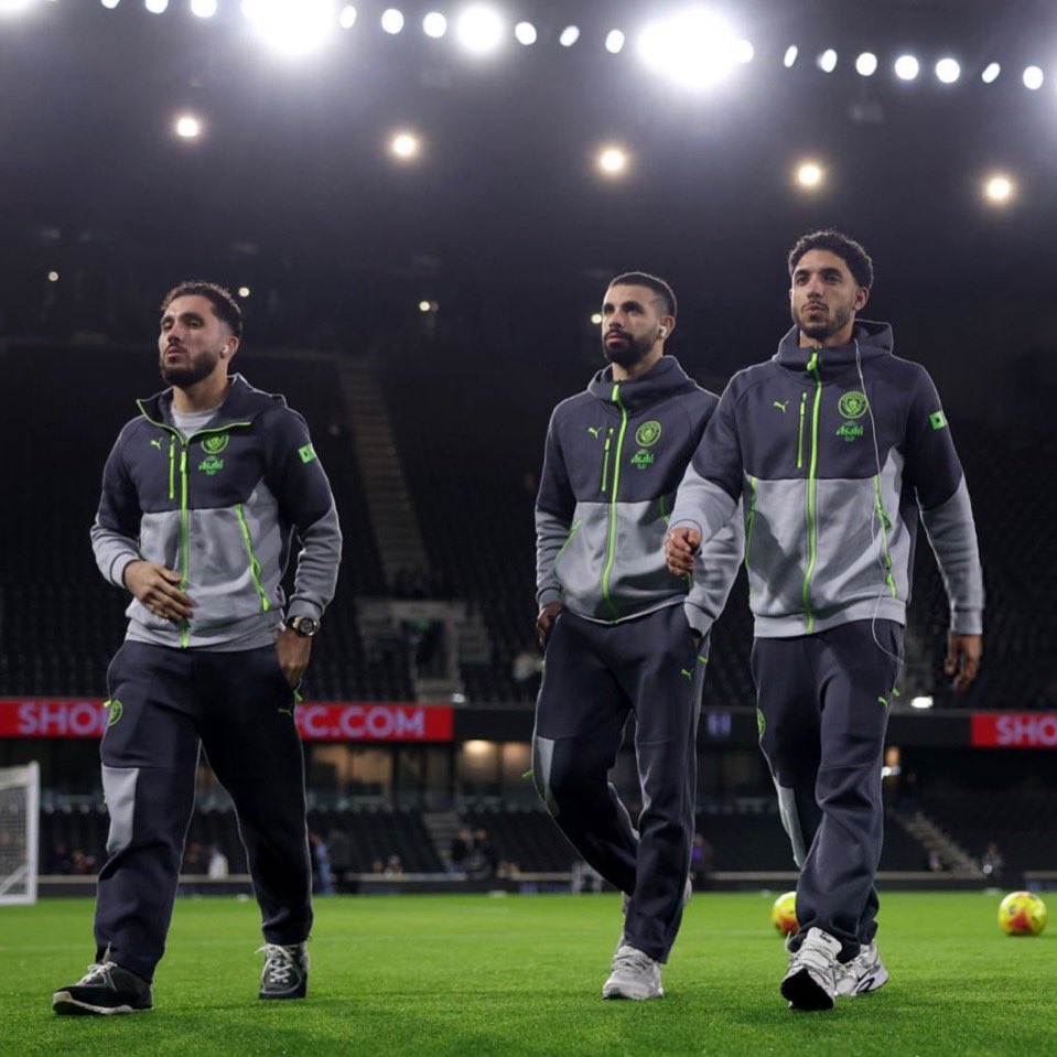 🚶🏻‍♂️🪑😴