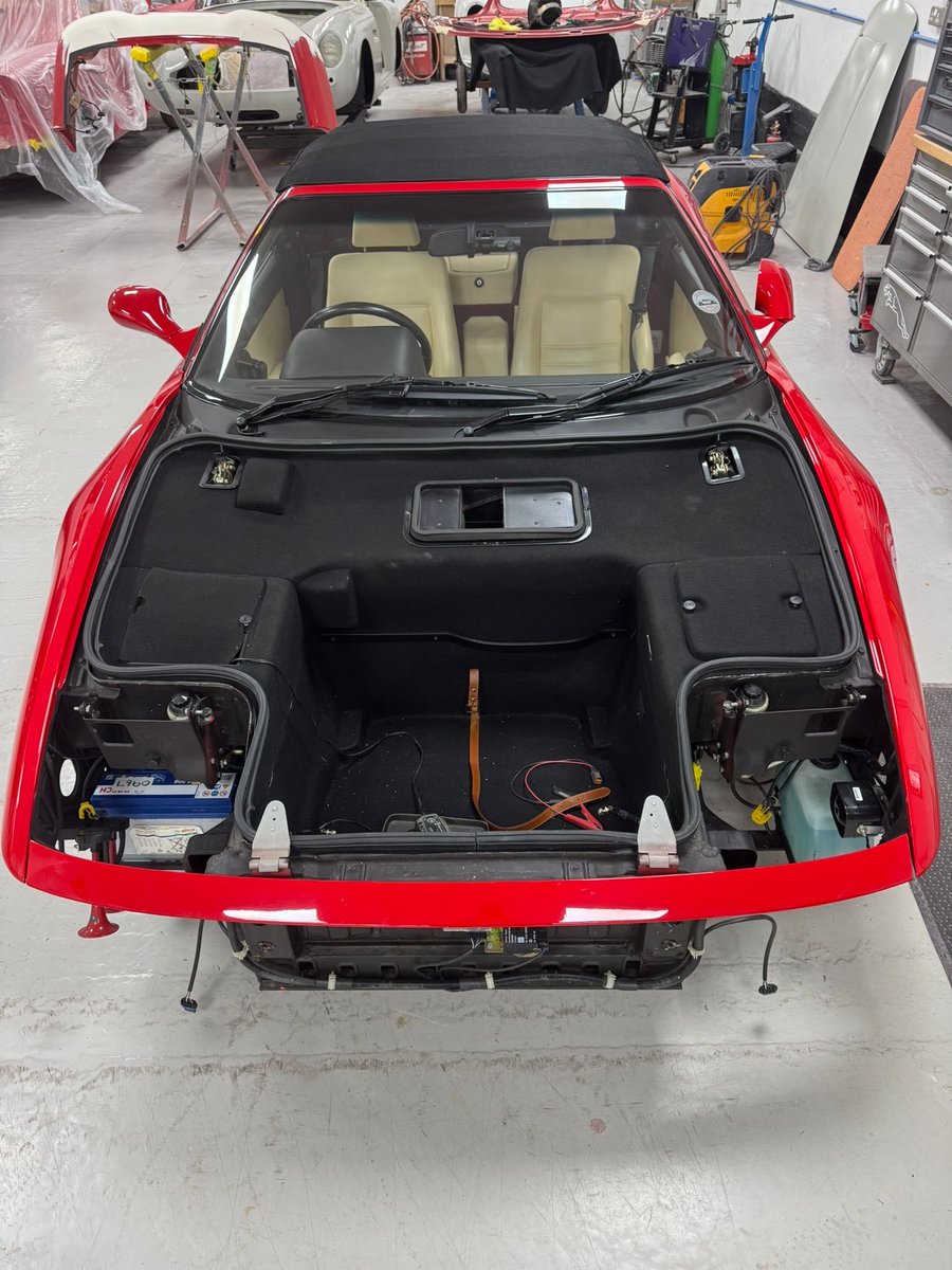 andyandyAH's tweet image. It’s started, where it stops nobody knows …😬😬