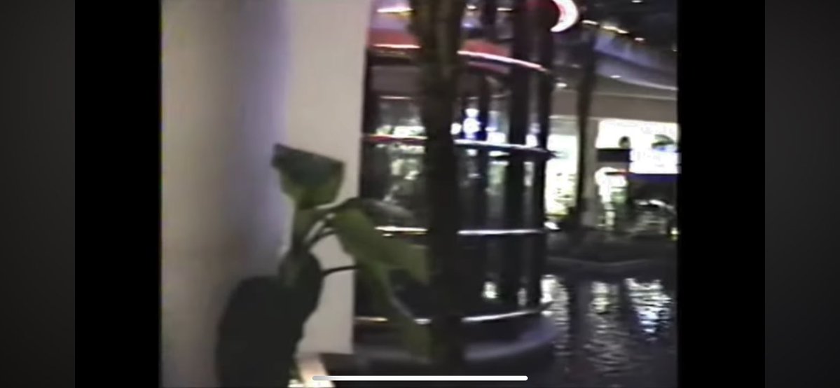 jhazani's tweet image. Is being able to buy any jersey of any team in the world at any moment worth leave this much #style? #jussayin #barely 👌🏿