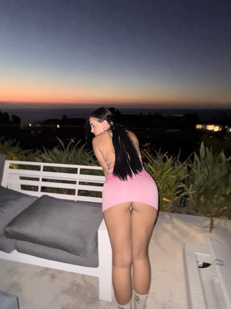 Daddies lil girl tweet media