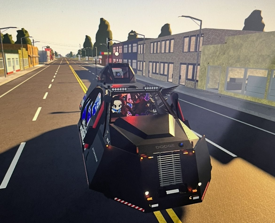 arbydasnek18667's tweet image. Me and my discord son decided to play a Tornado game OMG, that thing got scary fast lol. Had so much fun! 

#Tornado #ROBLOX #robloxugc #Fun #Gaming #Roblox #Danger #Snake #Owl #Car #Fall2025