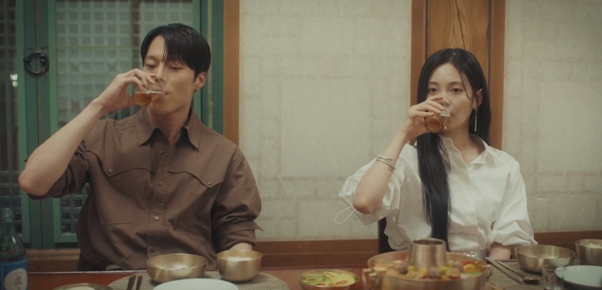 Lagi nonton #DynamiteKiss. Ini ngapa ML dan SFL bulolnya kebangetan sih? Gue jadi ngakak sepanjang nonton 😭

Terutama di scene-scene mereka cemburu 😂 ngakak abisss