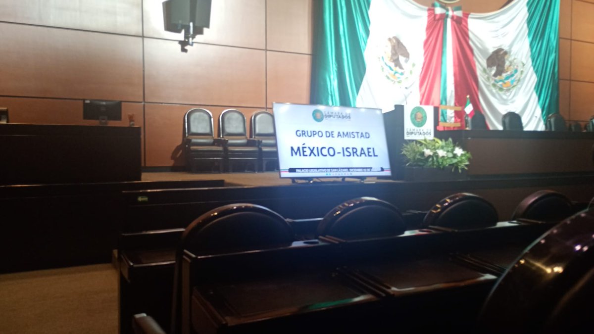 Lamentable, indignante y absurdo: quisieron instalar en el Salón Legisladores de San Lázaro un Grupo de Amistad México-Israel. Diputadas y diputados dignos los cacharon y lo están haciendo a hurtadillas en la oficina de <a href="/PedrohacesO/">Pedro Haces</a>.