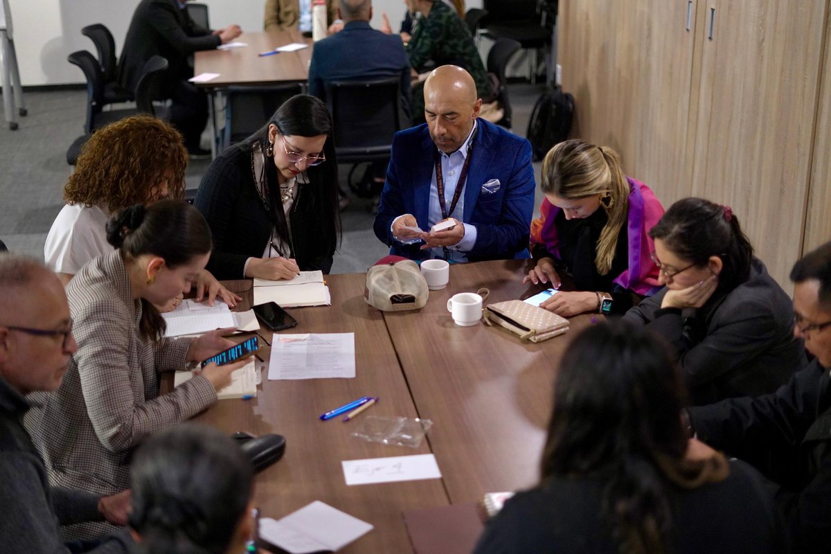 Las actividades se desarrollaron en cuatro líneas de trabajo: conocimiento e innovación; transición energética y sostenibilidad; logística y transformación digital; y desarrollo del talento humano. Durante las sesiones se compartieron diversas experiencias del sector.