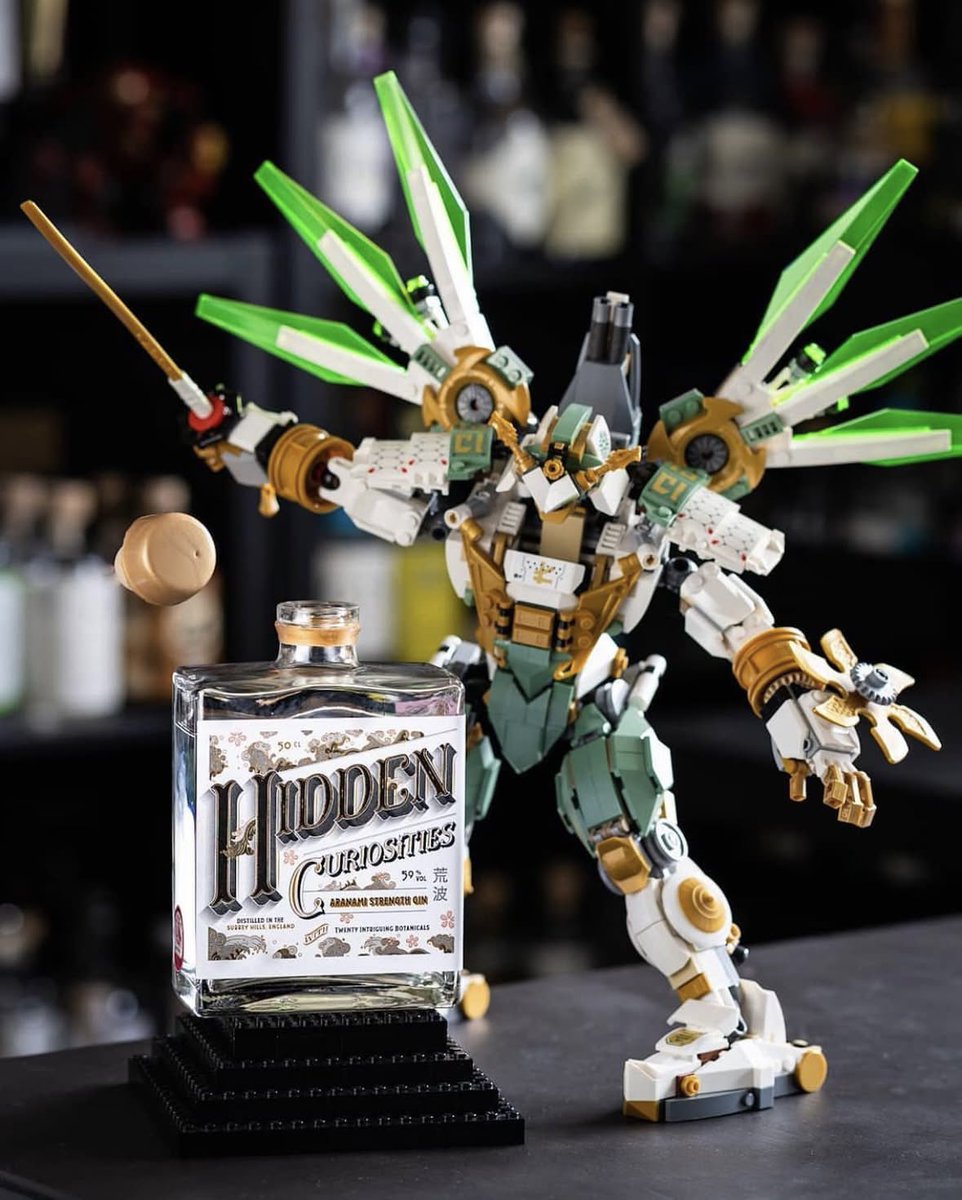 CuriositiesGin's tweet photo. An absolute favourite shot of Aranami Strength gin, taken by the creative LEGO master that is Torben in Germany.
Shop our Aranami Strength here: https://t.co/dTcfzwmpUN
#hiddencuriosities #gin #craftgin #aranami #navystrength #lego #christmas #gifts #samurai #surrey https://t.co/GcUK5sVJ05