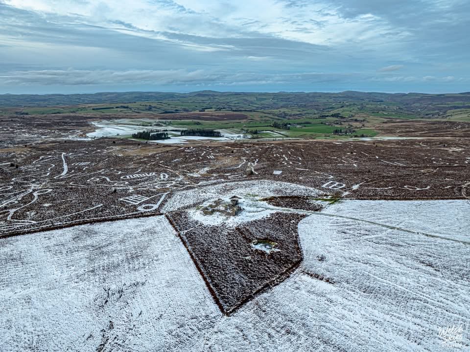 CRy3Gen's tweet photo. The Denbigh Moors Haunted House. Slowly crumbling into dust, although destruction seems to have slowed seeing as there is not much left. I was here April 24 and its not changed much. https://t.co/T7qPLW789W