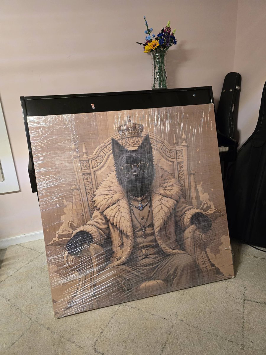 TERRYTOTO_XRPL's tweet image. Someone just flexed with Terry Toto Canvas #100 — 1 of only 10 in existence.

Every piece in this micro-set was designed to feel like a collector’s trophy and #100 might be one of the hardest pulls of them all.

This is what happens when an IP grows beyond the meme stage. Terry…