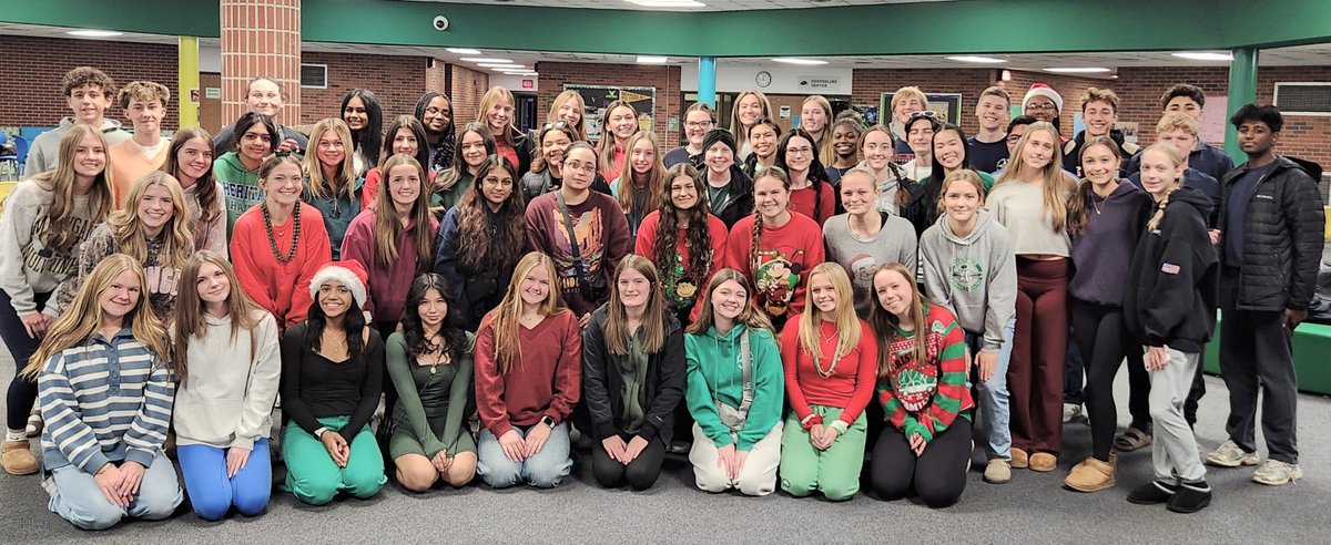 Recently, Heritage High Student Assembly and all 4 class councils stuffed 119 shoeboxes for local women thanks to the generosity of Heritage families and staff members' contributions.  Students helped make bracelets, scarves, and goodie bags, and wrote heartfelt messages.