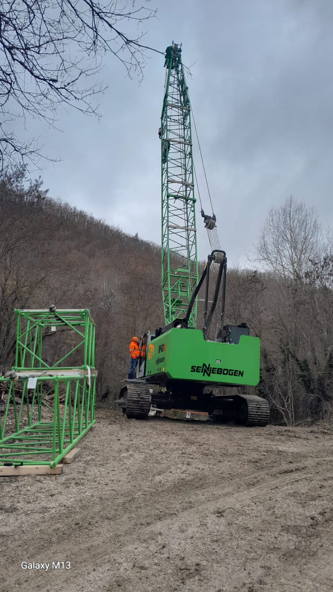 Sennebogen 640HD gru cingolata escavatore a fune da 40 ton  entrata in azione