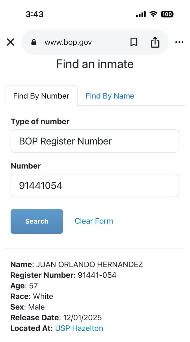wyattreed13's tweet image. It&apos;s official. Convicted drug trafficking dictator Juan Orlando Hernandez has been freed by Trump after serving just 1 year of his 45 year sentence for importing 400 tons of cocaine into the US.

But yes, I&apos;m sure they want to overthrow Venezuela to stop the &quot;narco-terrorists.&quot;