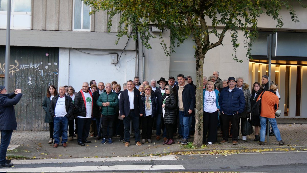 Mañá levamos ao parlamento galego unha pregunta á conselleira de medio ambiente para que nos diga que vai facer coas propiedades privadas no parque natural das Fragas do Eume.
Contaremos con representantes das dúas asociacións de propietarias como testemuñas de excepción.
