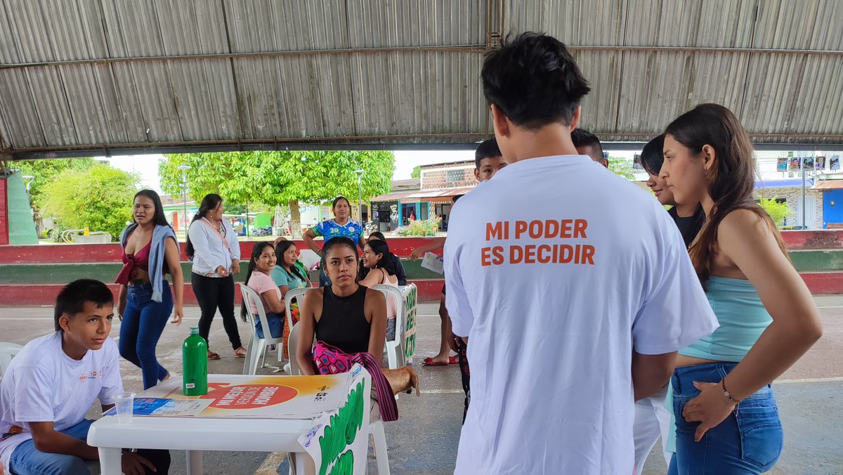 UNFPAColombia's tweet photo. #16Días | Cerramos nuestro ciclo de formación en Educación Integral en Sexualidad en Solano, Caquetá, junto a @PoderosasColom2.

Con el proyecto logramos:
✅ Currículo adaptado para adolescentes de 14 a 17 años.
✅ Implementación del Índice de Poder de Decisión para medir autonomía, igualdad y diversidad.
✅ Formación en EIS a 60 docentes del departamento con apoyo de @GobCaqueta.