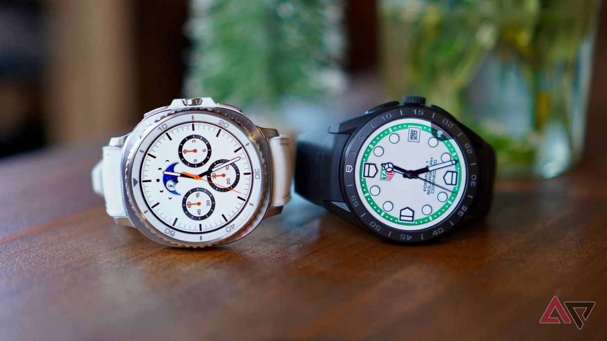 AndroidPolice's tweet image. I tested the Galaxy Watch 8 Classic and Tag Heuer&apos;s latest smartwatch, and the outcome is perfect
bit.ly/44B9xVj