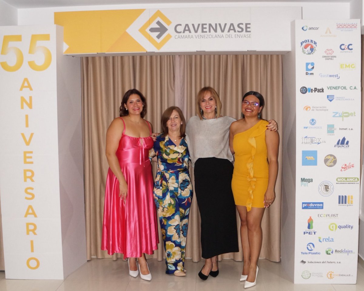 🍷Conindustria estuvo presente en el cóctel de celebración del 55 Aniversario de <a href="/cavenvase/">CAVENVASE</a>  y el cierre de actividades sus afiliados🍷