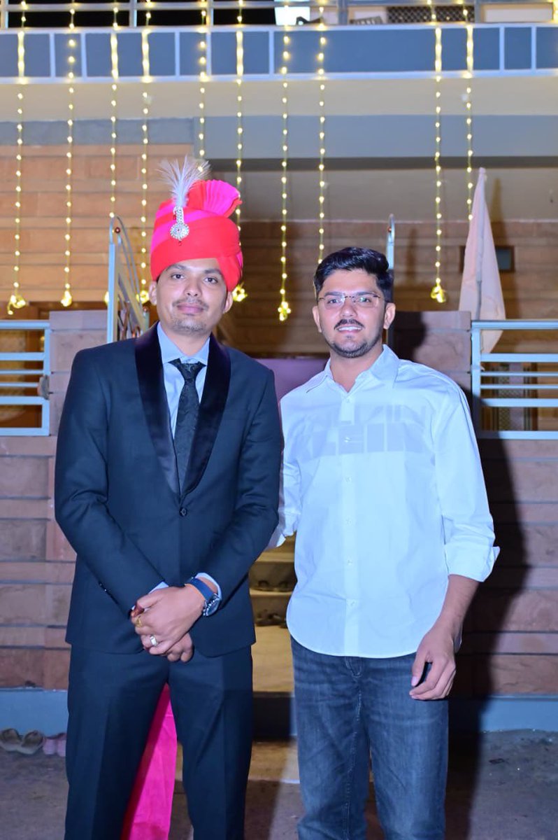 हुड्डो का तला, शिव के सरपंच श्री नैनाराम जी बैनीवाल के सुपुत्र इंजीनियर नवरंग बैनीवाल के विवाह पर शामिल होकर शुभकामनाएँ प्रेषित की।