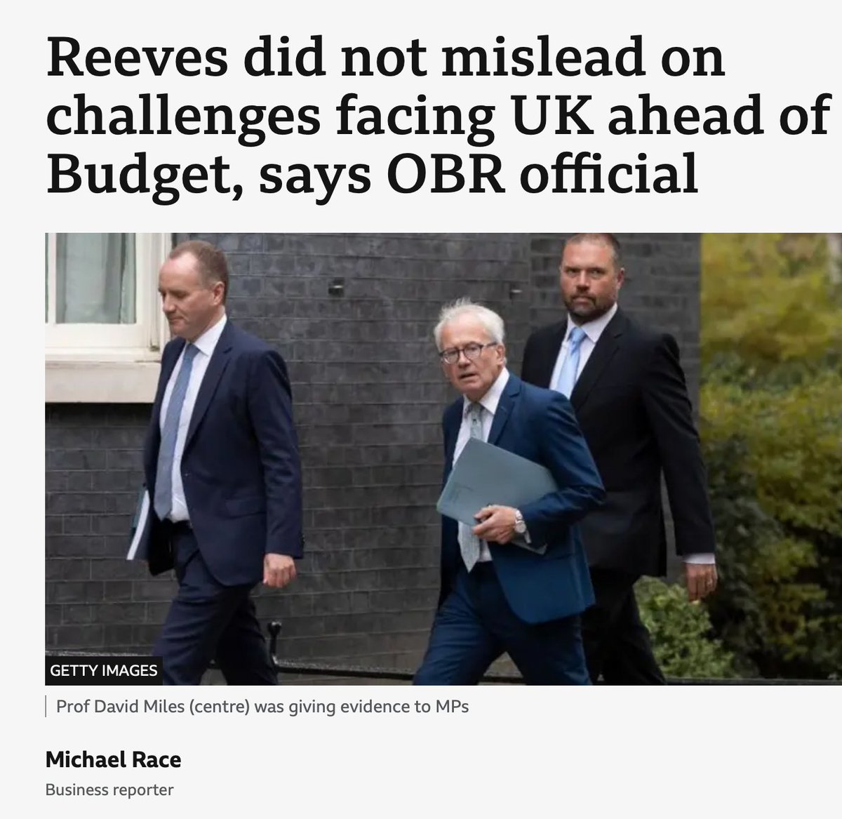montysbiscuit's tweet photo. @BBCPolitics @BethRigby @SamCoatesSky @Peston @ChrisMasonBBC 
Will you all be resigning after making a full apology to our Chancellor?
Time to stop bashing our female MPs &amp; Ministers. https://t.co/EqQ2qbs7vj