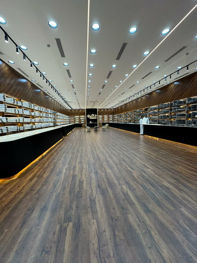 dantetoob1's tweet image. يا أهل الجنوب… أكبر محل أقمشة في المنطقة يرحّب بكم.الأفتتاح الكبير يوم الخميس 4-12 
#خميس_مشيط #دانتي #دانتي_للأقمشة #الأقمشة_الشتوية