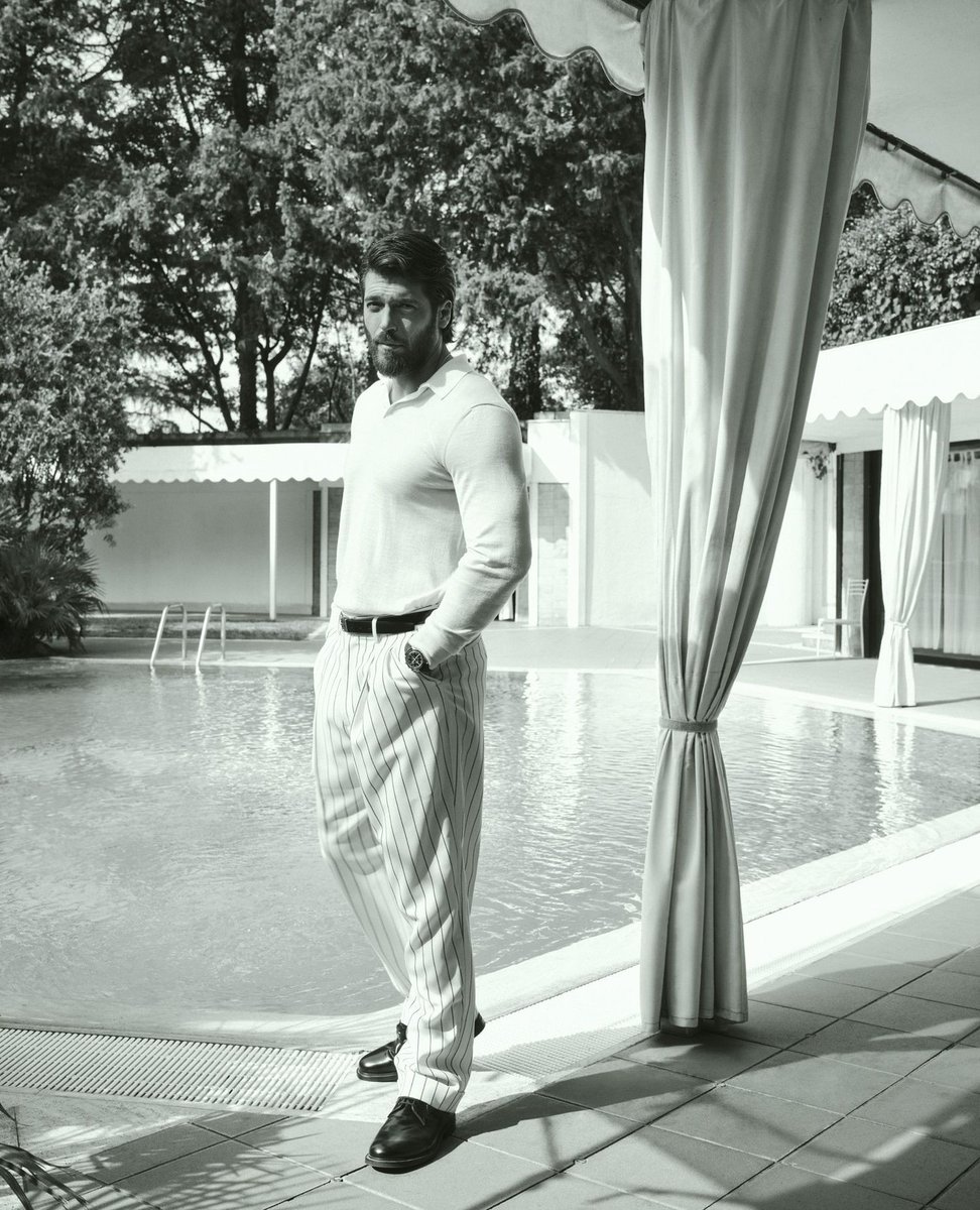YamanManiaPl's tweet image. @/davidslijper | Ig

@/canyaman  @/vanityfairitalia❤️ ⁠
#OutNow⁠
⁠
Styled by : @/auroraeleone⁠
Groomingv:  @/concettaargondizzo_mua⁠
⁠
#poolside #CanYaman
#YamanManiaPL 🇵🇱
