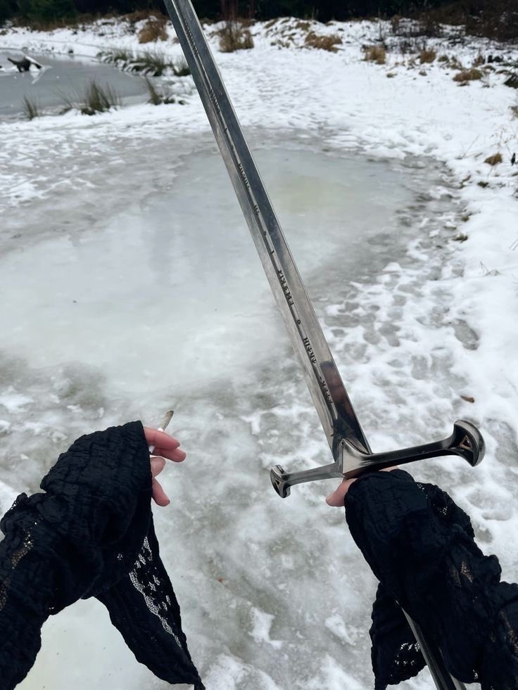 eternalbleed's tweet image. 