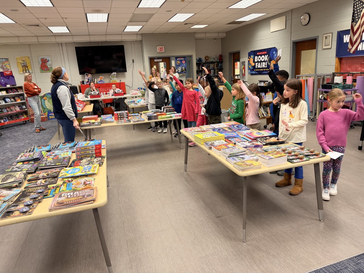 SpringfieldSD's tweet image. The Sabold Book Fair has started!  Check out Cougar Paws website for your child’s shopping time.  Family shopping night will take place on Wednesday 12/3 from 4-7.