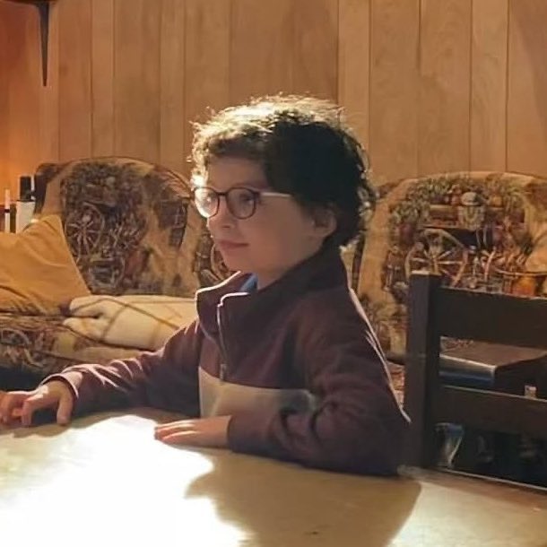 bestofwheeler's tweet image. little wheeler with glasses  ☹️☹️☹️