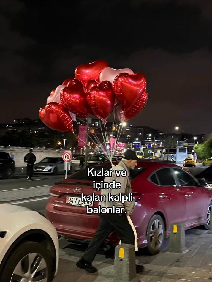 belli etmesem de hala aklımda bir yerlerdesin