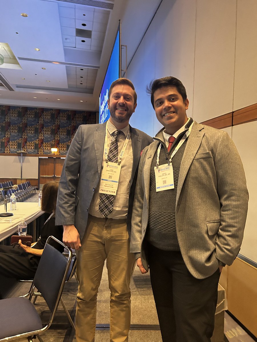 VidithPhillips's tweet photo. #RSNA25 off to a great start. ✅
Day 1: imaging AI at scale + a highlight — meeting @cekahn (@Radiology_AI)
Day 2: excellent UQ lab with @ShahriarFaghani @ManaMSF94 @Slowvak and an insightful editorial session with @SusannaLeeRad , Dr. Luke Ginocchio, and @cekahn 

#rsna https://t.co/QjmBQDNVdn