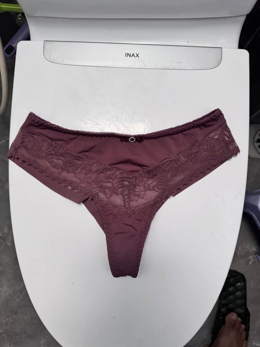 AVForYou tweet media