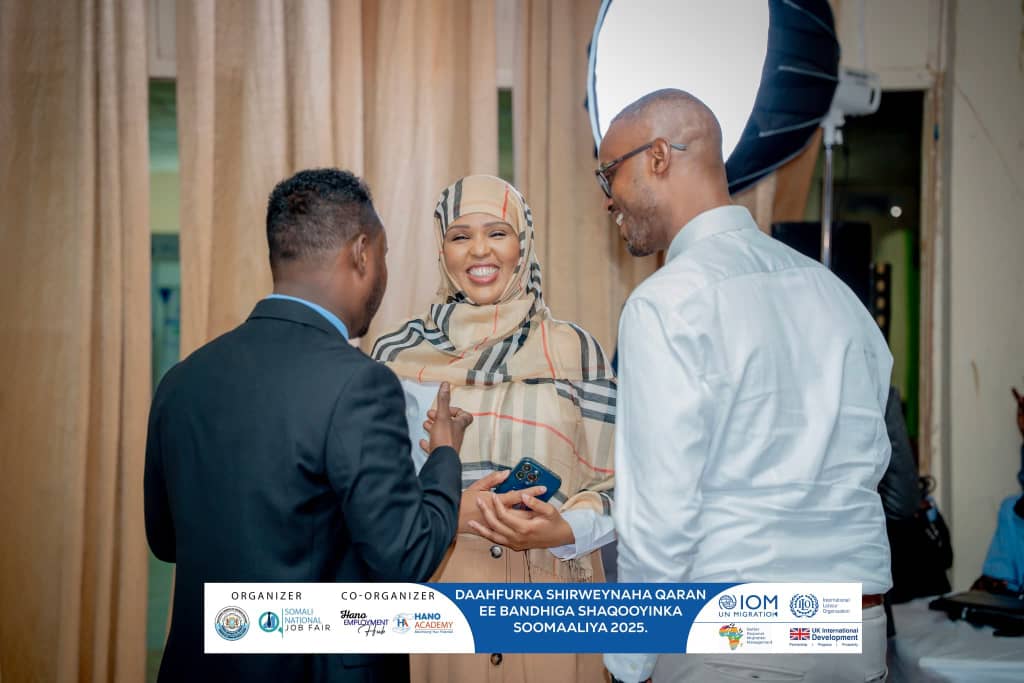 HanoEmployment's tweet photo. Proud moment! Somali National Job Fair 2025 is officially open 🇸🇴✨
Together for youth employment and skills development!
#NationalJobFair2025 #Somalia #YouthEmployment #HanoAcademy #HanoEmploymentHub https://t.co/mC6nixWkmu
