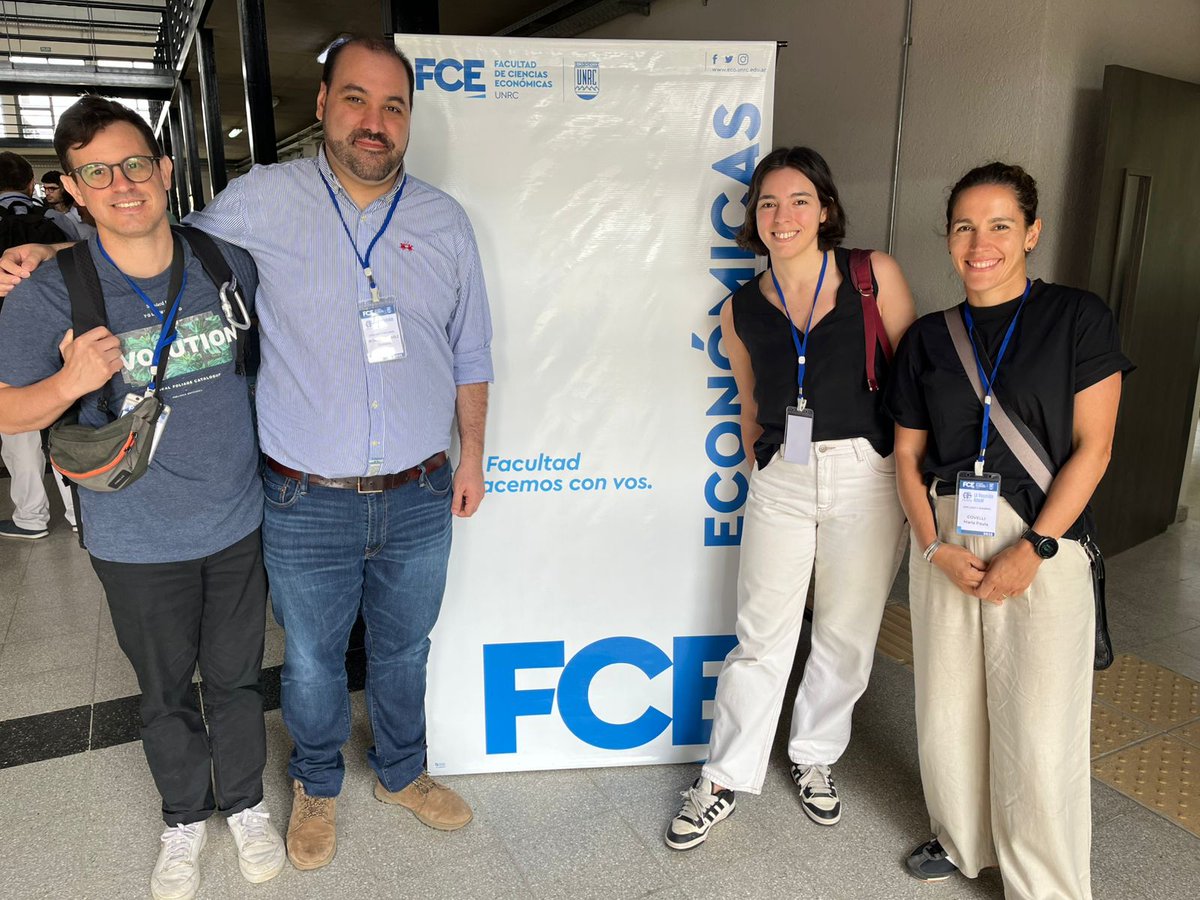 iiep_oficial's tweet image. Compartimos una foto de la delegación del @iiep_oficial que asistió a la LX Reunión Anual de la @AAEPoficial. En el evento, el trabajo de un integrante del @mesi_iiep, @MichelenaBjj, fue distinguido con la mención especial de la #ANCE.