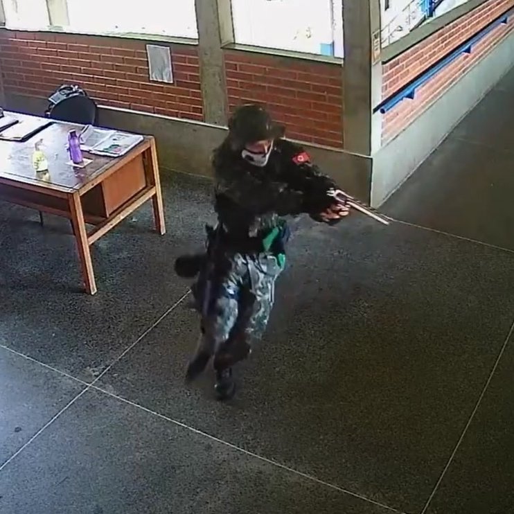 République tweet media