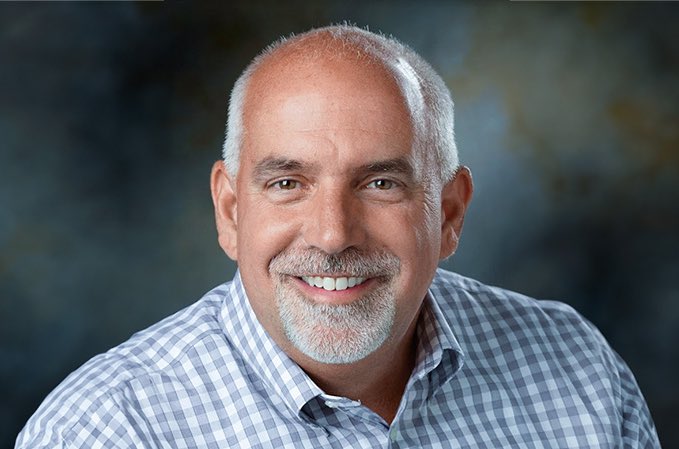 DisavowTrump20's tweet image. 🚨NEW: Costco, led by CEO Ron Vachris, is suing the Trump Administration over rising costs from their damaging tariff policies.

RETWEET to thank Vachris for standing up for working families!