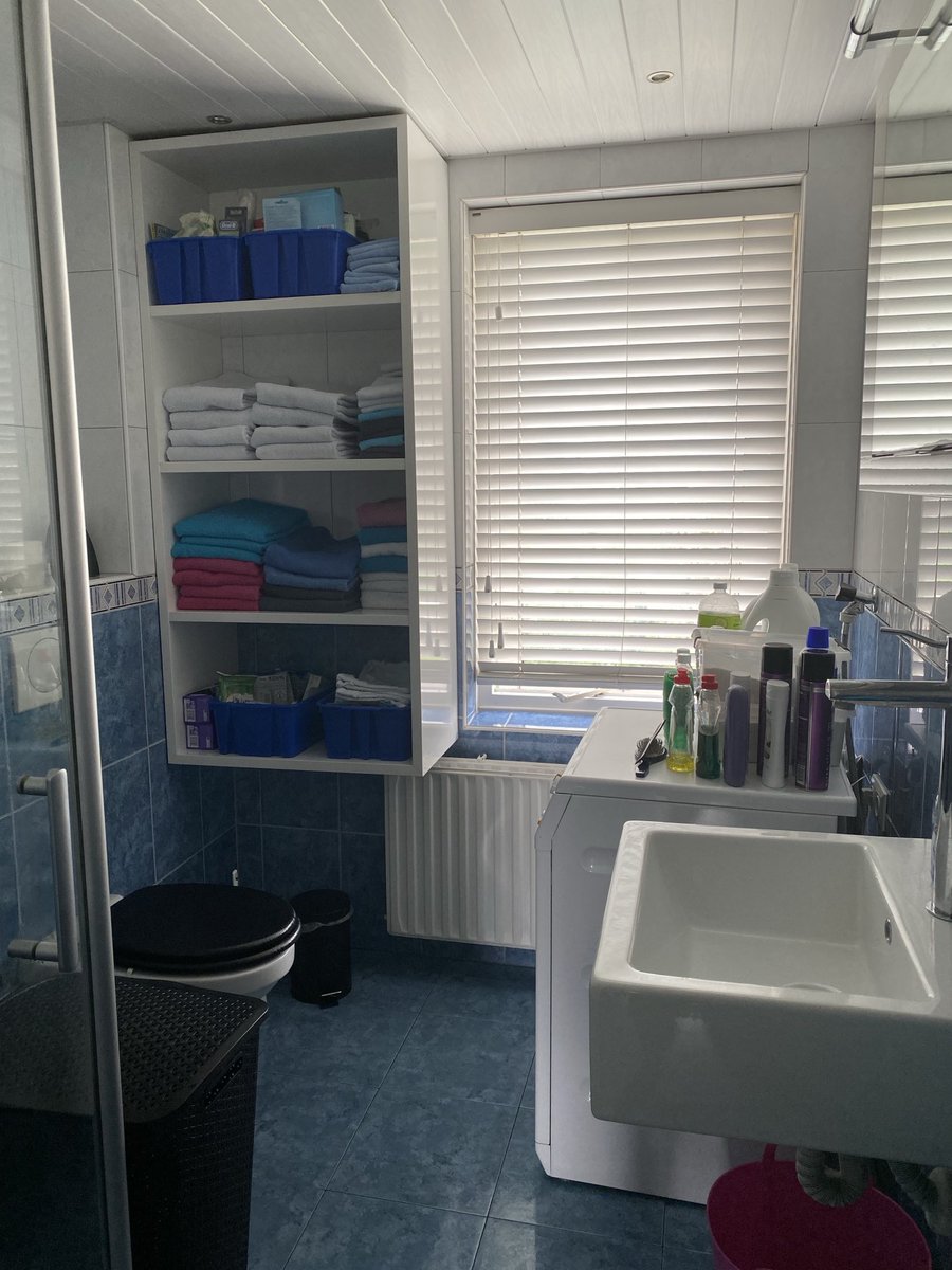 Gerrie867's tweet image. Dik 3,5 uur mee bezig geweest, maar dan kan ie er ook weer een poosje tegen💪Hoef ik um voorlopig alleen maar bij te houden😍 #Badkamer #Todolist✅