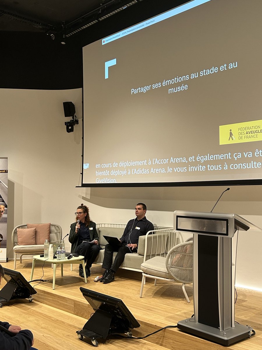 #JETDV2025

Dans la session consacrée à la culture et aux loisirs, présentée par Katie Durand, experte en accessibilité numérique à <a href="/Aveugles_France/">AVEUGLES DE FRANCE</a>, Cédric THEVENET a présenté l’application Handivisite de l’association AccesSens qui recense les sites patrimoniaux accessibles.