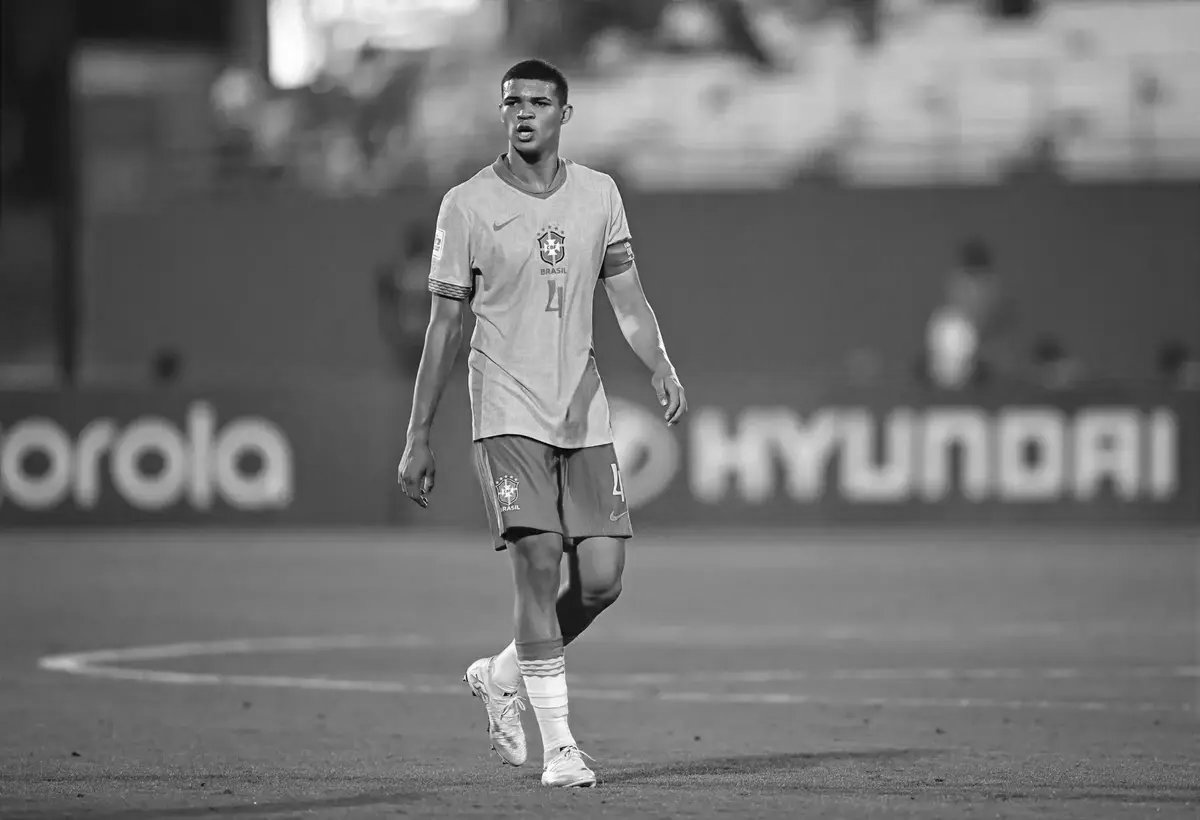 baoball's tweet image. 🇧🇷Luís Guedes | 17 | CB | Grêmio⁣
⁣
U17 World Championship (Qatar 2025) Stats⁣
⁣
—7 Games⁣
—1 Goal⁣
—88% Accurate Passes ⁣
—60%  Duels Won
—63% Aerial Duels Won⁣
—7.1 per game Clearances ⁣
⁣
—Defensive IQ⁣
—Composure⁣
—Physicality⁣
—Aerial Dominance⁣
—Passing…