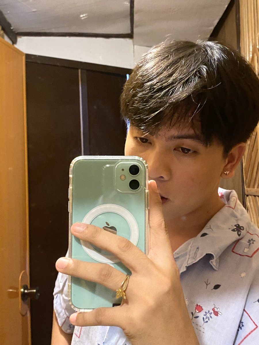 jayyyeem's tweet photo. !? https://t.co/H3ZlOICcPn