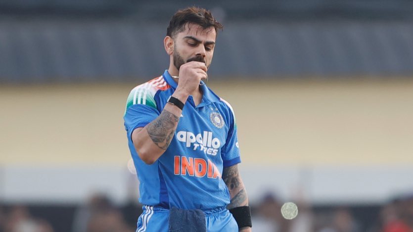 mufaddal_vohra's tweet image. 🚨 KOHLI IN VIJAY HAZARE TROPHY. 🚨

- Virat Kohli has informed DDCA that he’ll be available to play the Vijay Hazare Trophy for Delhi. (Abhishek Tripathi).