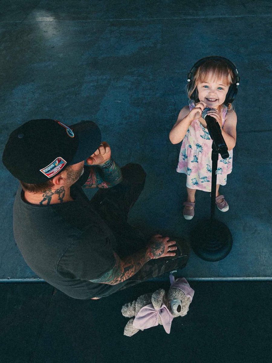 Dallas Smith tweet media