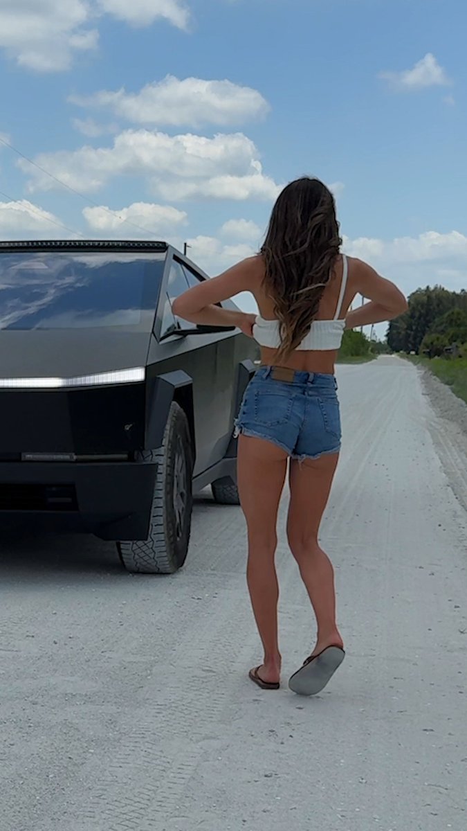 This would get anyone to stop!