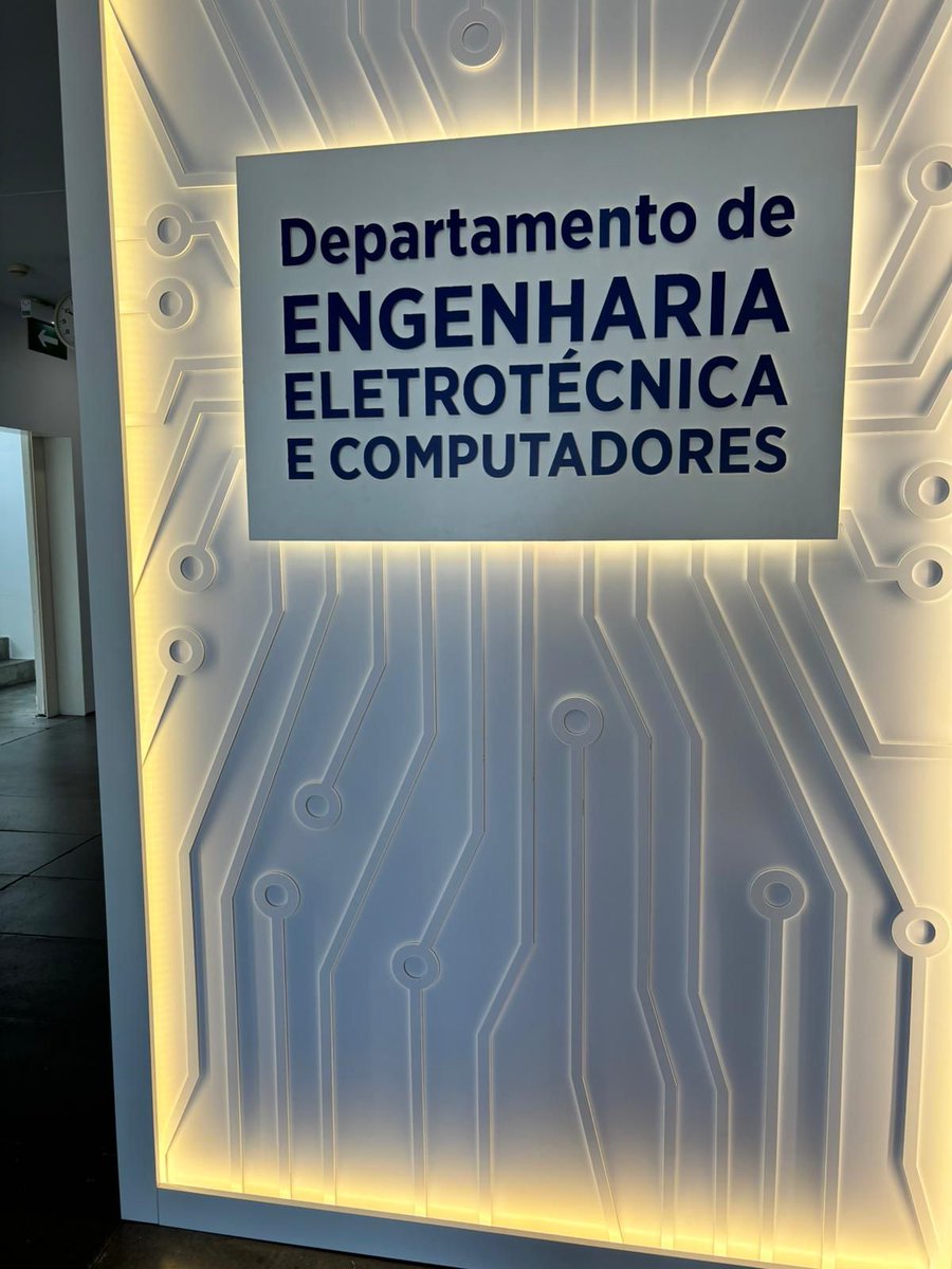 senergyps's tweet photo. Ayesha está en FCT NOVA (Portugal) del 23/10 al 23/12 trabajando en SMARTGYsum, donde desarrolla el modelo de negocio para impulsar soluciones de energía inteligente y sostenible. Ayesha is at FCT NOVA developing the SMARTGYsum business model for smart, green energy. 🔬🌱⚡ https://t.co/L3oh6e0FM2