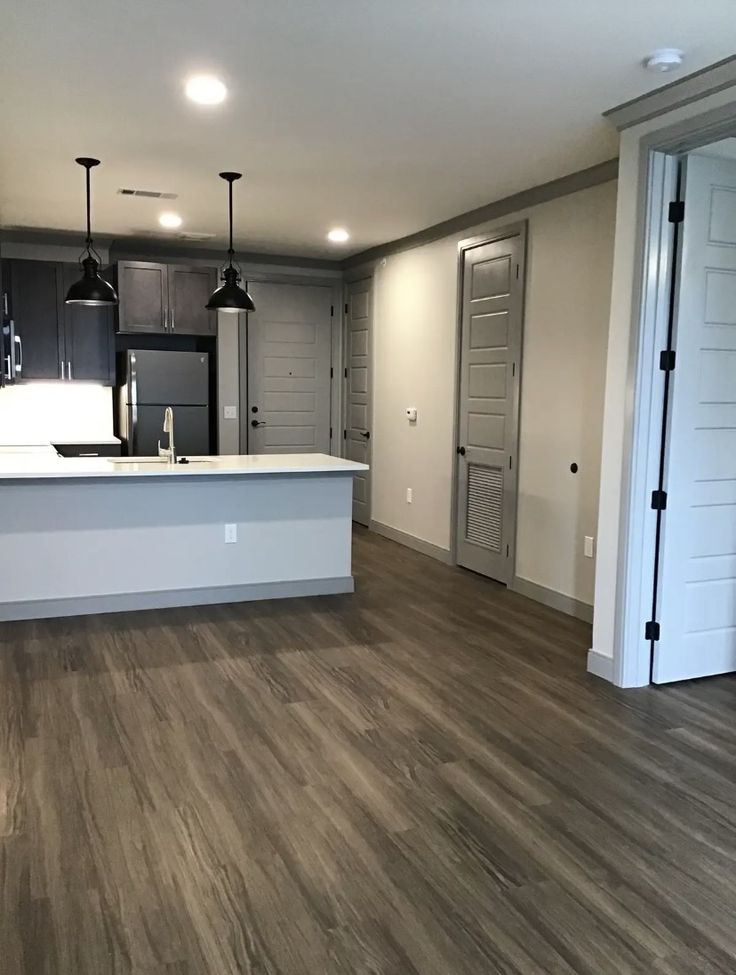 shes touring an apartment today while Amara is busy.
Taking lots of pictures for her so that she can look at them later