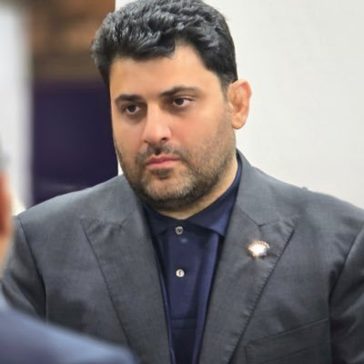 moshgan2587's tweet photo. سبحان جلیلی پدر مافیای فساد در ایران، کاتالیست ناقص خود را با تایید هیات مدیره به پتروشیمی مروارید قالب کرد 
تبریک به حسام خوشبین فر بابت جوش دادن معامله قرن
به زودی فاجعه مدیریتی در انتظار پتروشیمی مروارید
#وزیر_نفت
#مهدی_عبوری_اهداف
#صندوق_ذخیره_فرهنگیان
#سازمان_بازرسی_کشور https://t.co/SkCOgmRpMK