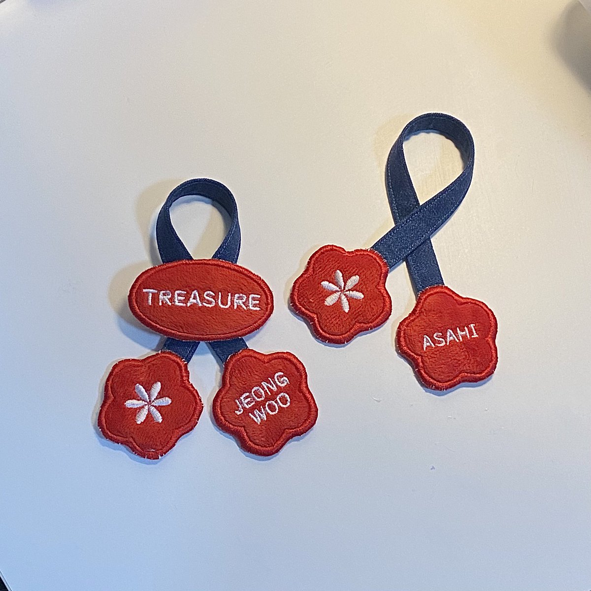 shiga_kwang95's tweet image. หลังจากนั่งปรับลายปักอยู่นาน วันนี้ทำได้ 2 อันถ้วน(ตัวอย่าง) 55555555 พรุ่งนี้เอาจริงละ!