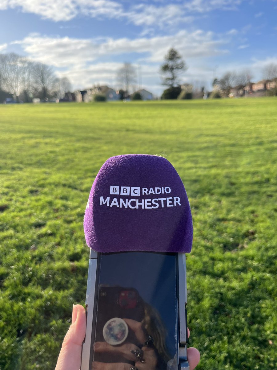 I’m back freelancing with the Radio Manchester team - yesterday I was reading the news and today I am out and about reporting!
Here’s an article I wrote for them the other week when I was reporting for them:  bbc.co.uk/news/articles/…
#journalist #reporter #newsreader #Manchester