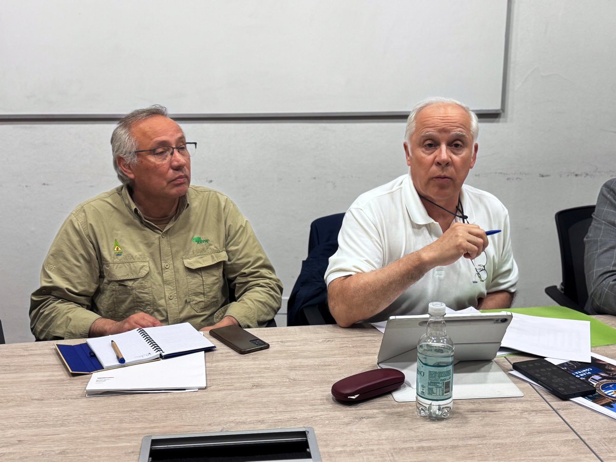 ⭕️ #AHORA | El director regional de #Conaf, Esteban Krause, participa de la Mesa Técnica de Coordinación de Patrullajes Preventivos por Incendios Forestales, encabezada por la <a href="/DPRBiobio/">Delegación Presidencial Regional del Biobío</a>.

Se abordan medidas de vigilancia ante pronóstico de altas temperaturas.
