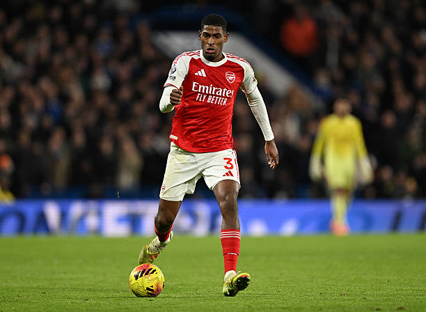 charlescerb's tweet image. If Colombia can convince Cristhian Mosquera to switch allegiances, they would be among the #WorldCup favorites.

Mosquera is having a great season with #AFC, and would bolster an impressive backline.

It&apos;s already an impressive squad, with the likes of Luis Díaz and Richard Ríos.