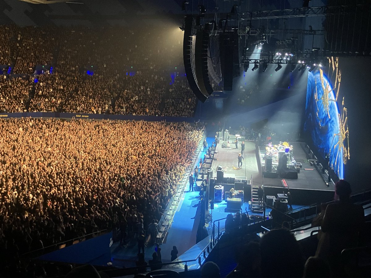 _Mark_D's tweet image. Took advantage of last minute cheap tickets to see TOOL at an arena show for the first time since 2002 at the Perth Entertainment Centre.  👁️ #TOOLPerth #RACArena