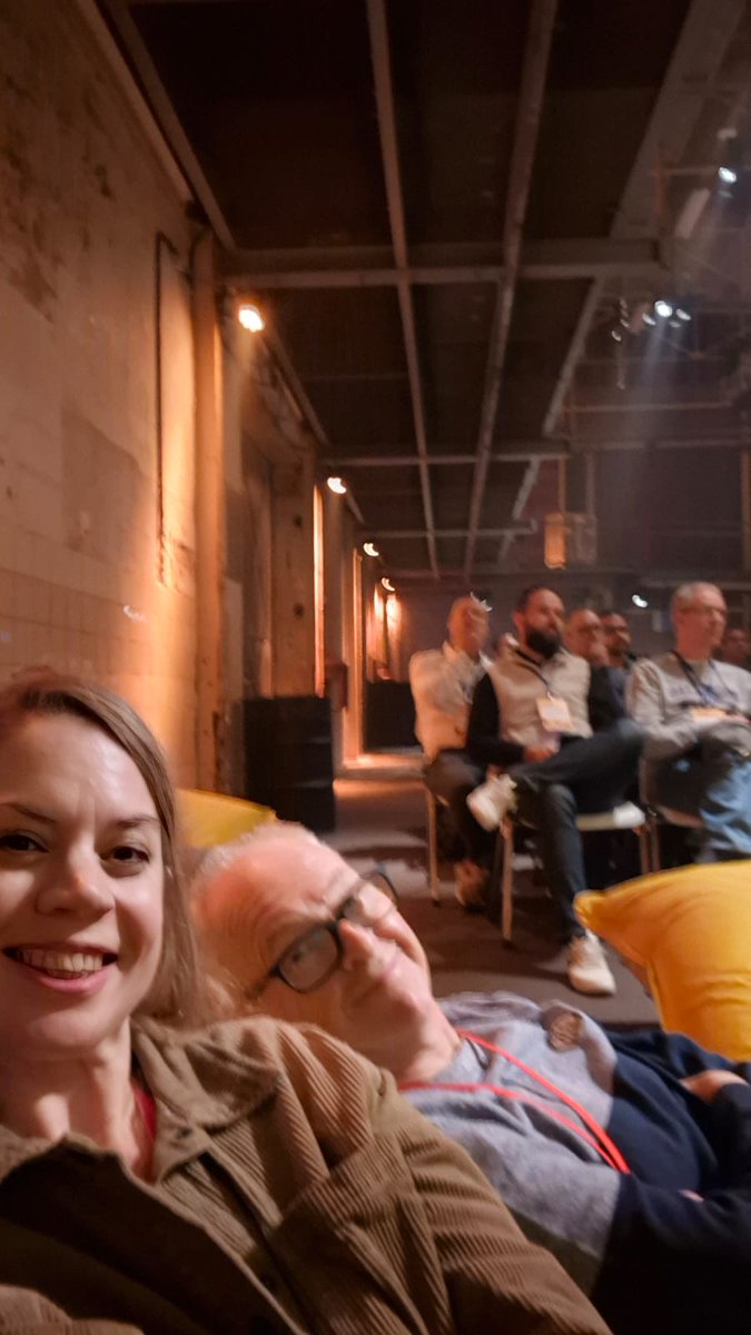 AzureLowLands's tweet photo. Good vibes, great company, and a little sparkle to enjoy the evening together in #AILowlands style 🎉 https://t.co/rE20iXRxMu